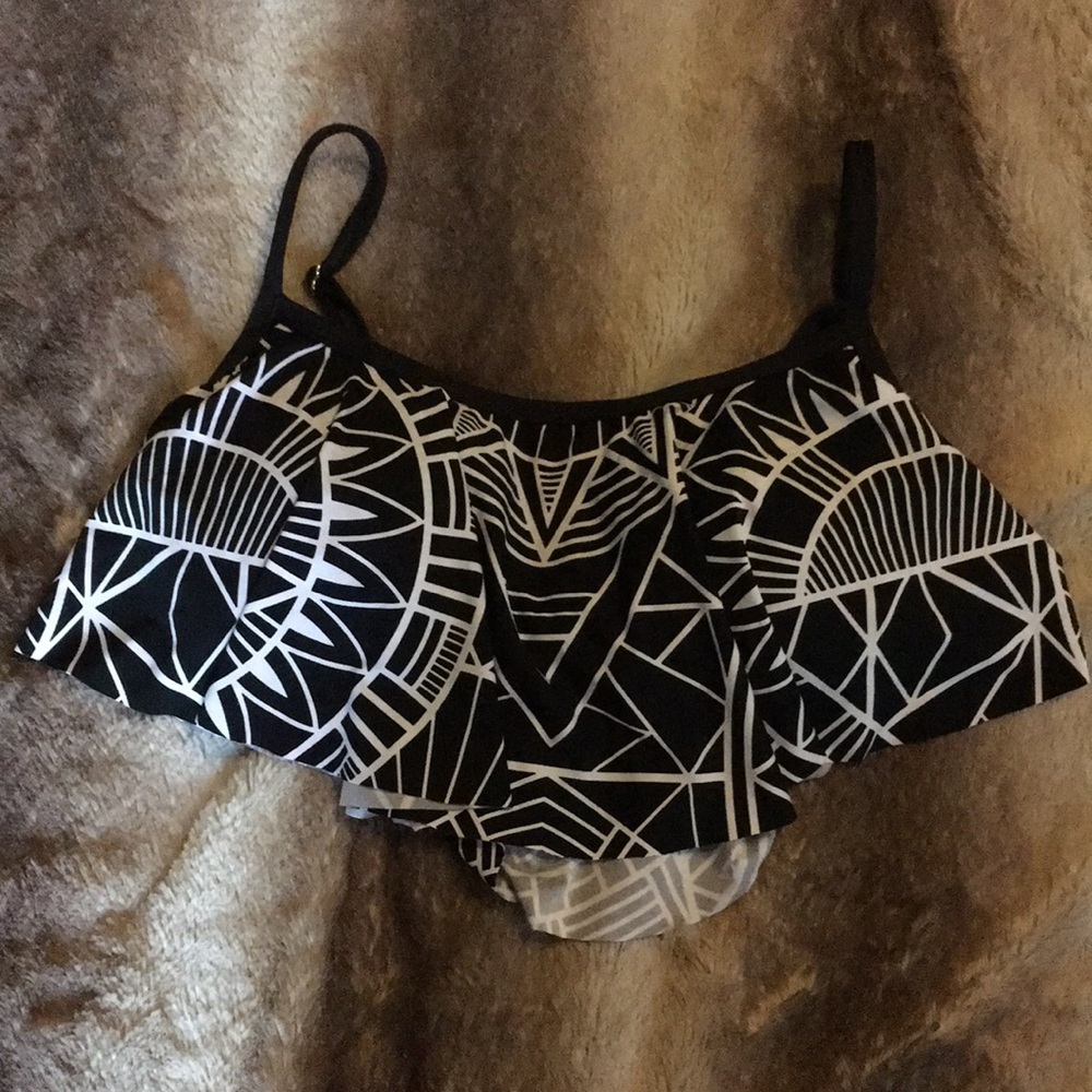 Black and white bathing suit top